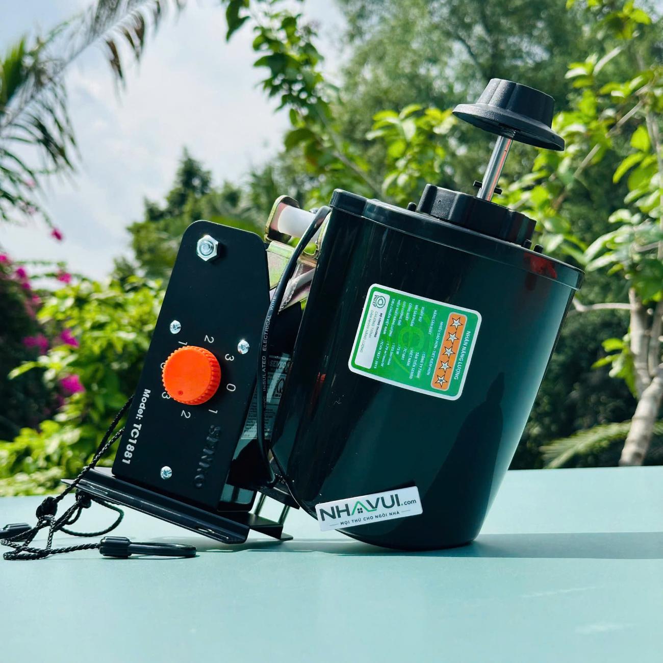 Quạt treo tường Senko TC1881 75W