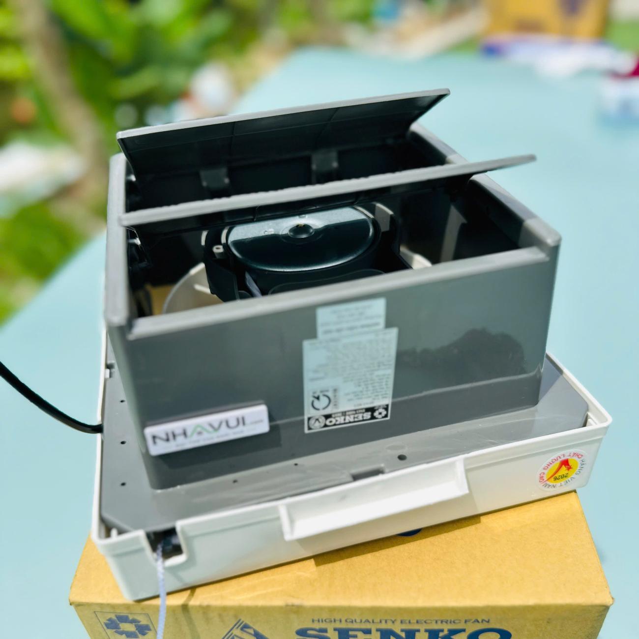 Quạt hút Senko H150 30W 2 chiều cánh 15cm khung âm tường 200x200mm