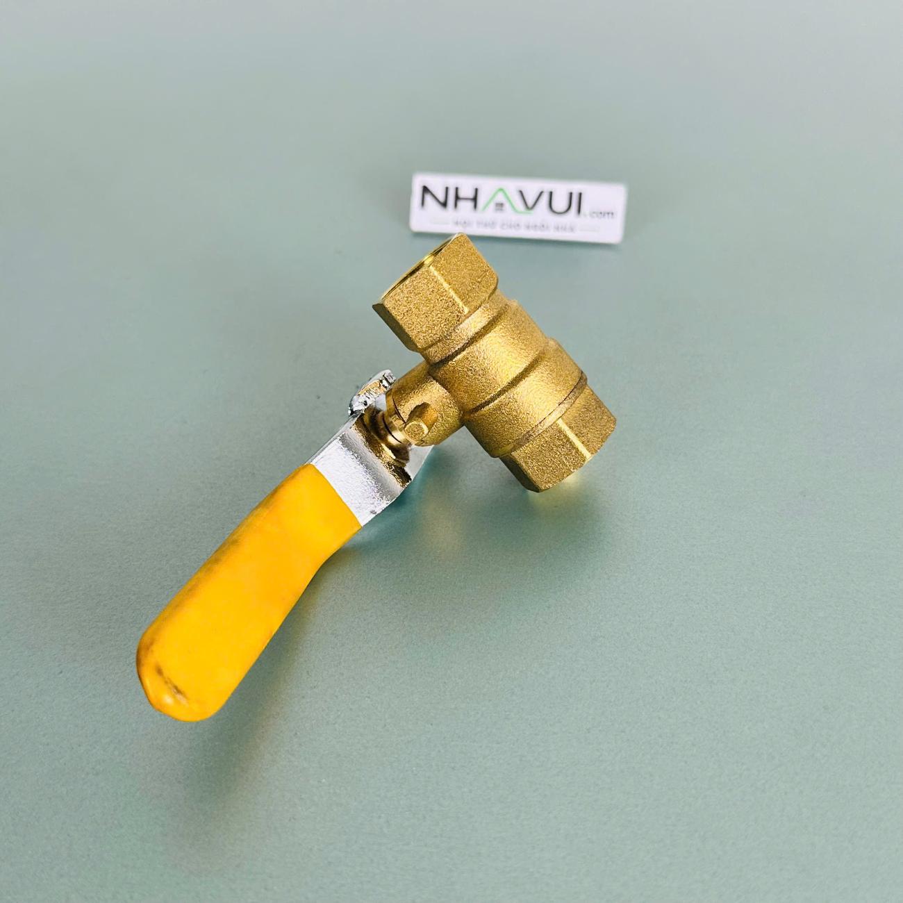 Van bi đồng Italy 1/8"–2" – dùng khóa và đóng mở dòng nước
