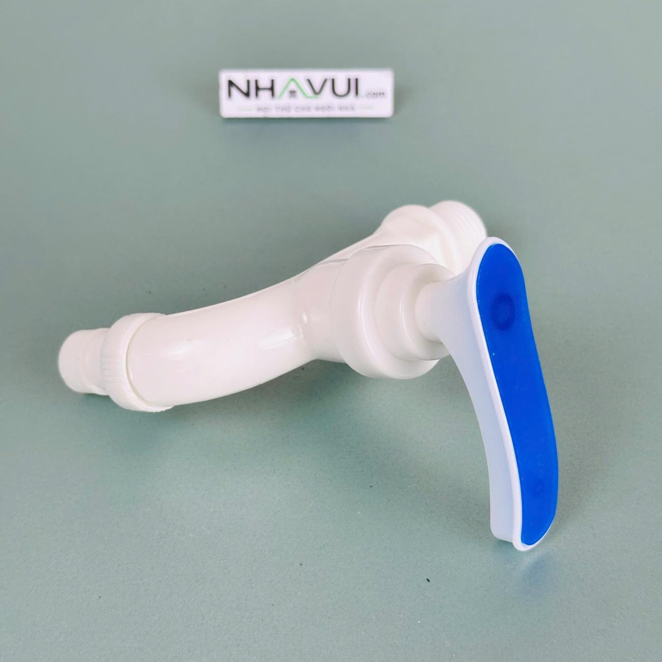 Vòi nước tay gạt nhựa trắng – dùng cấp và xả nước