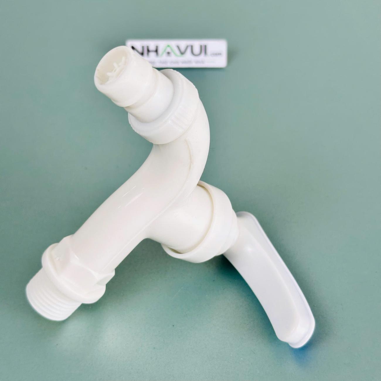 Vòi nước tay gạt nhựa trắng – dùng cấp và xả nước