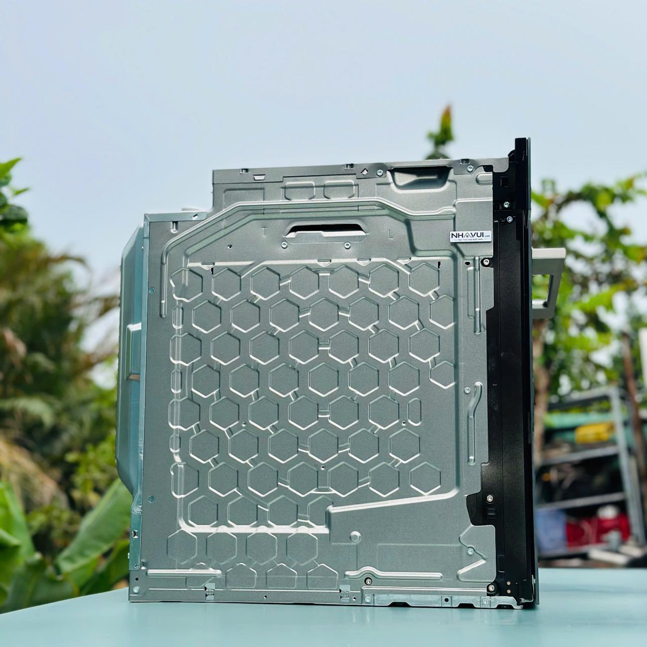 Lò nướng âm tủ Bosch Serie 8 HBG7341B1B