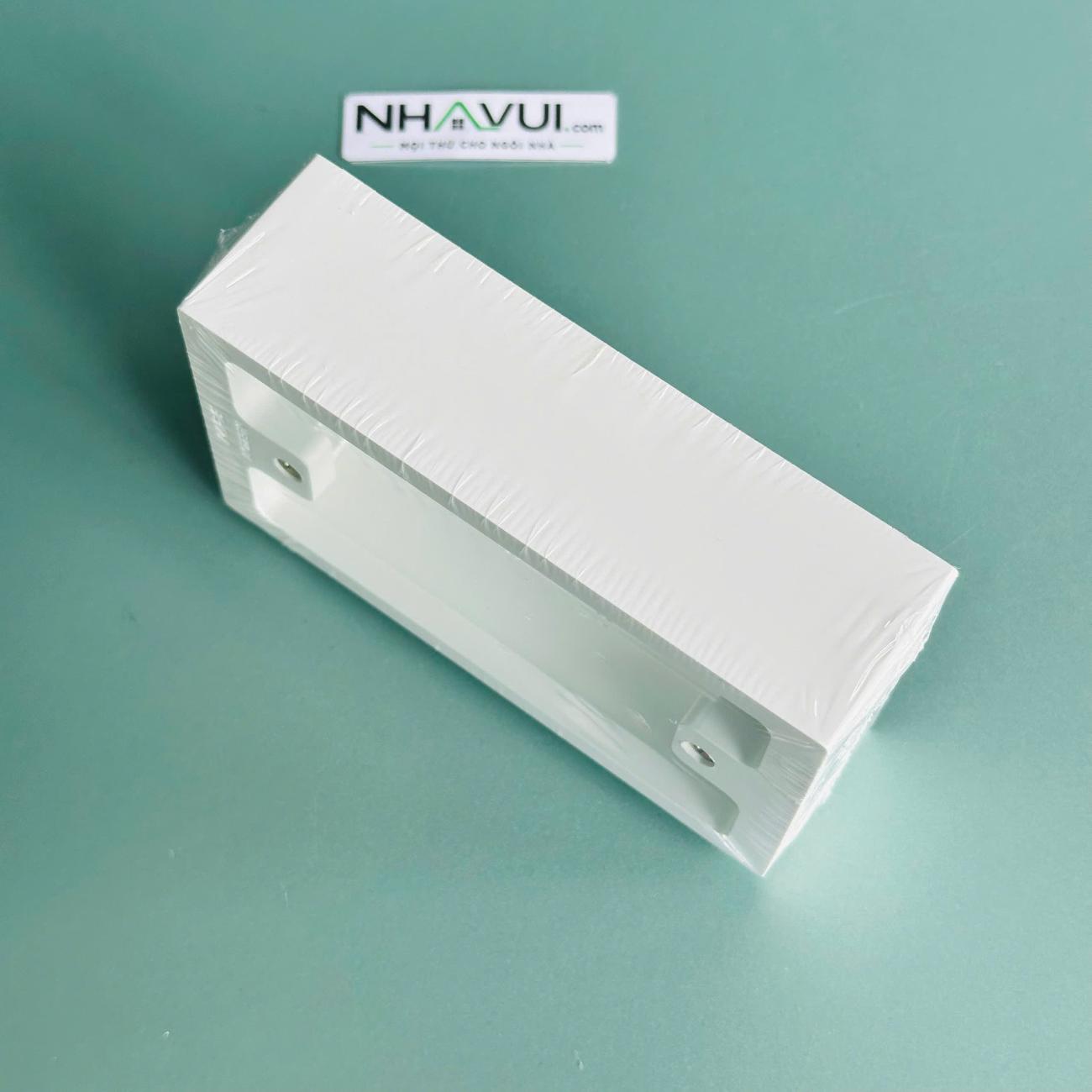 Hộp nhựa nổi MPE AK2237N