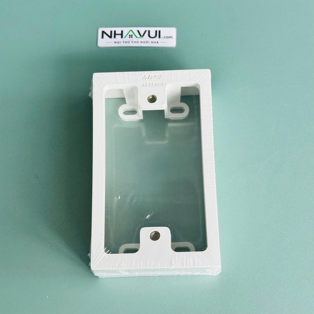 Hộp nhựa nổi MPE AK2237N