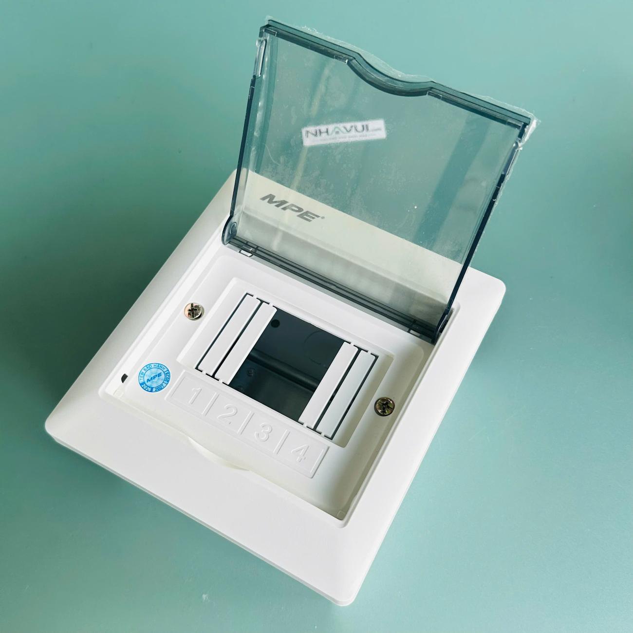 Tủ điện âm tường MPE Seri TS chứa MCB