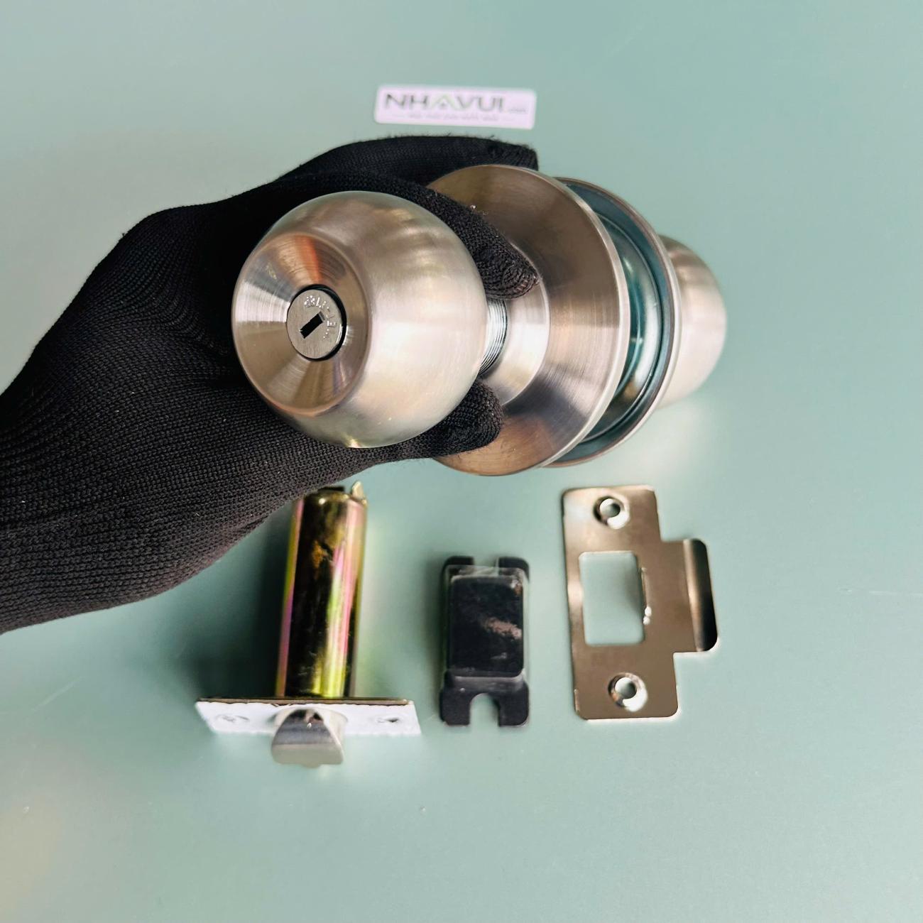 Khóa tay nắm tròn Việt Tiệp 04208