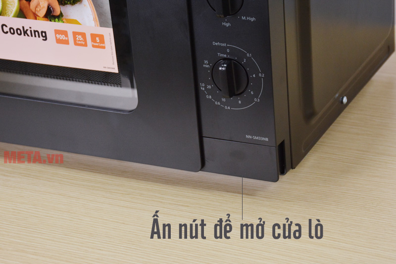 Lò vi sóng Panasonic NN-SM33NBYUE 25 lít