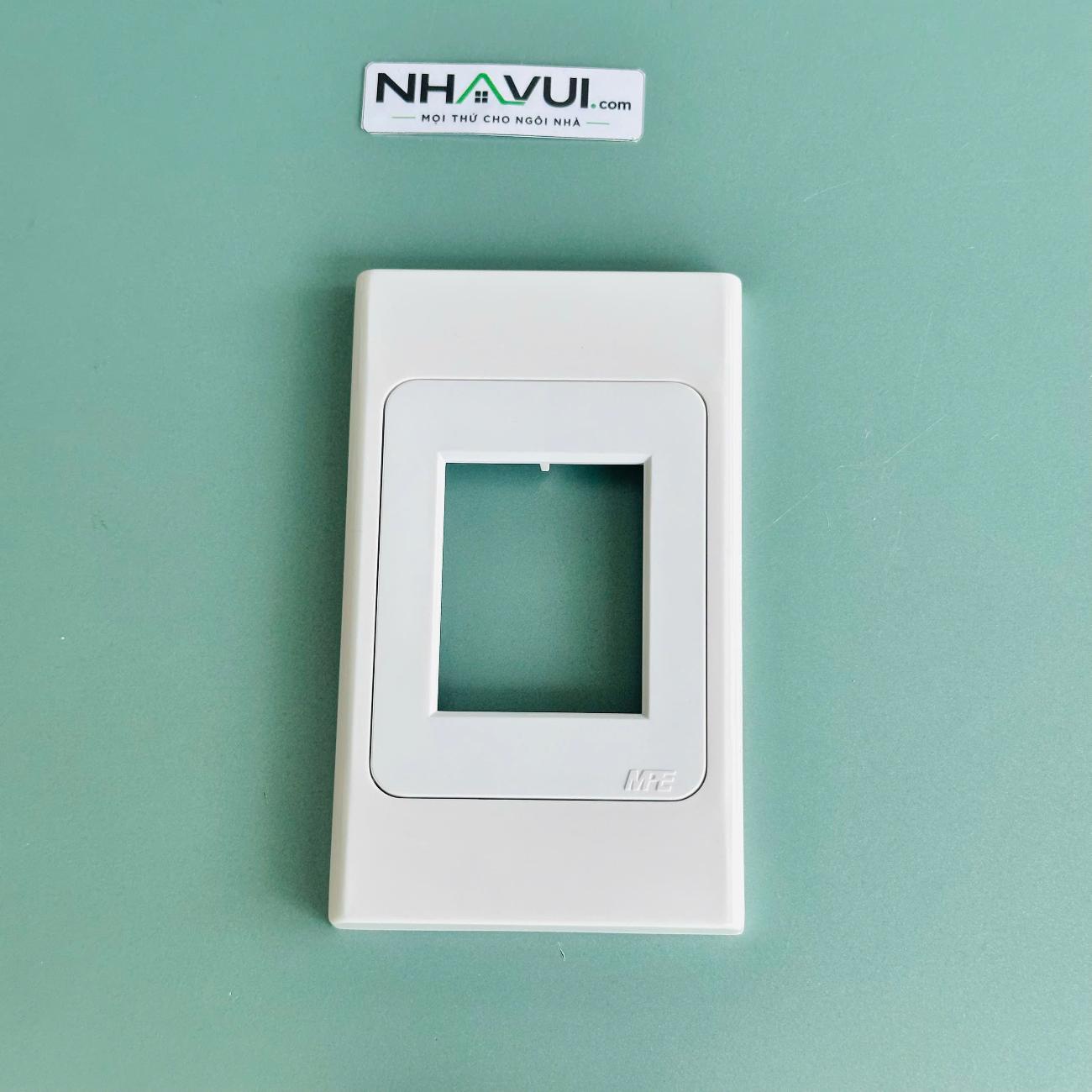 Mặt dùng cho MCB MPE A20 Plus AMCB1N/AMCB2N