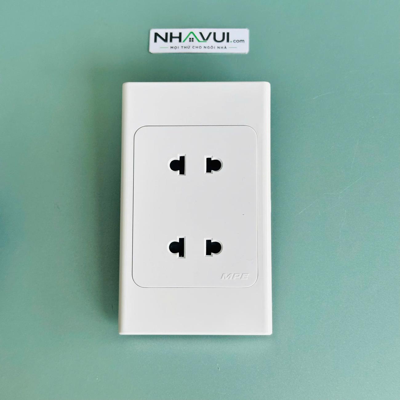 Ổ cắm đôi 2 chấu đế liền MPE A20US2N 16A