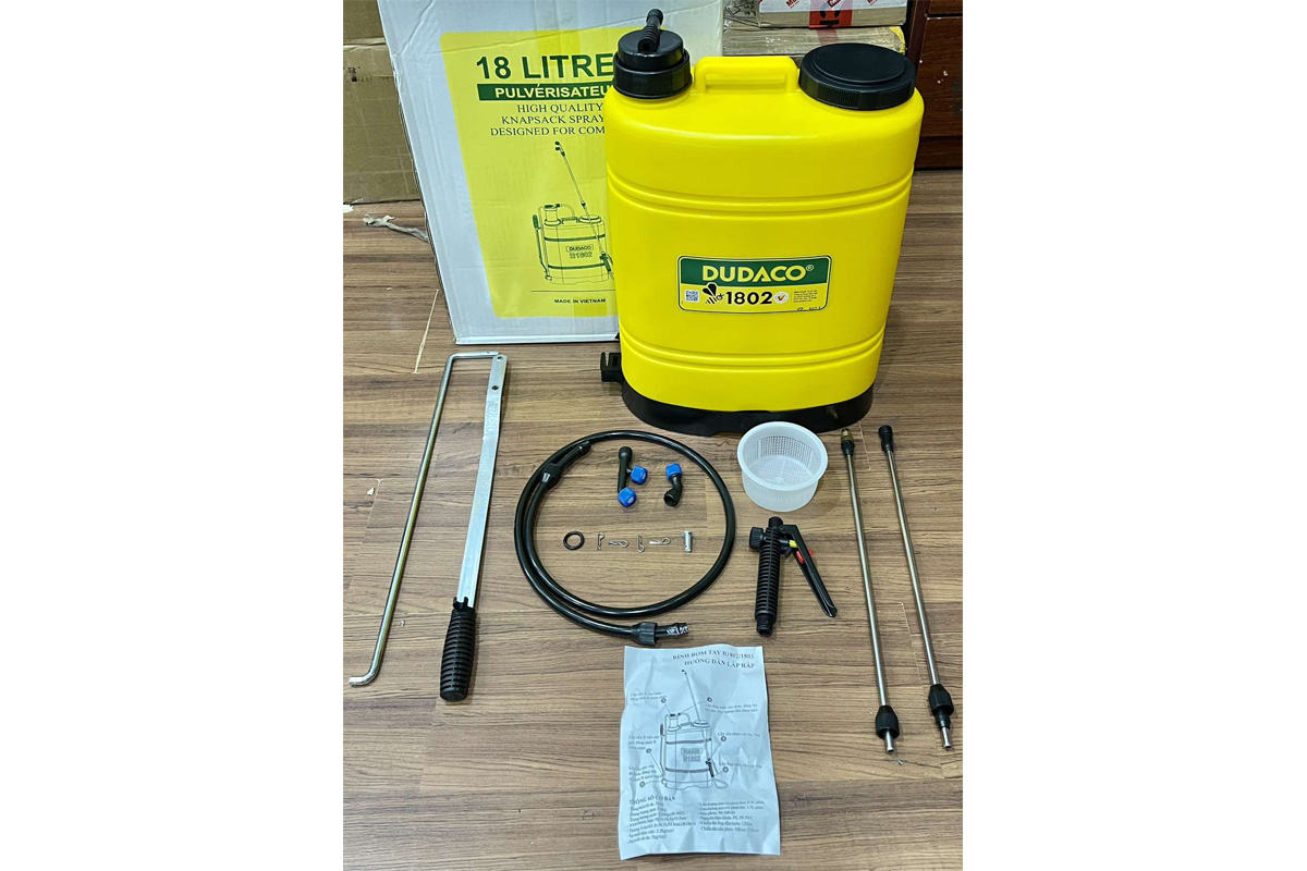 Bình xịt đeo vai 2 cần Dudaco B1802 18 lít