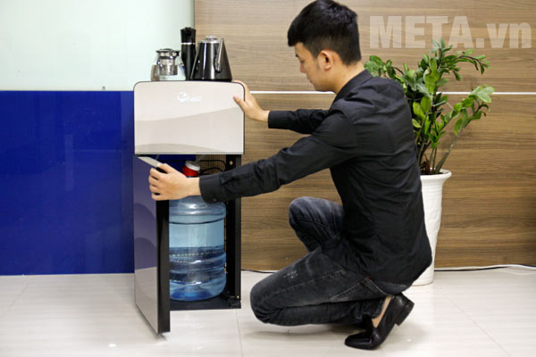Cây nước nóng lạnh kết hợp bàn pha trà FujiE WD1170E