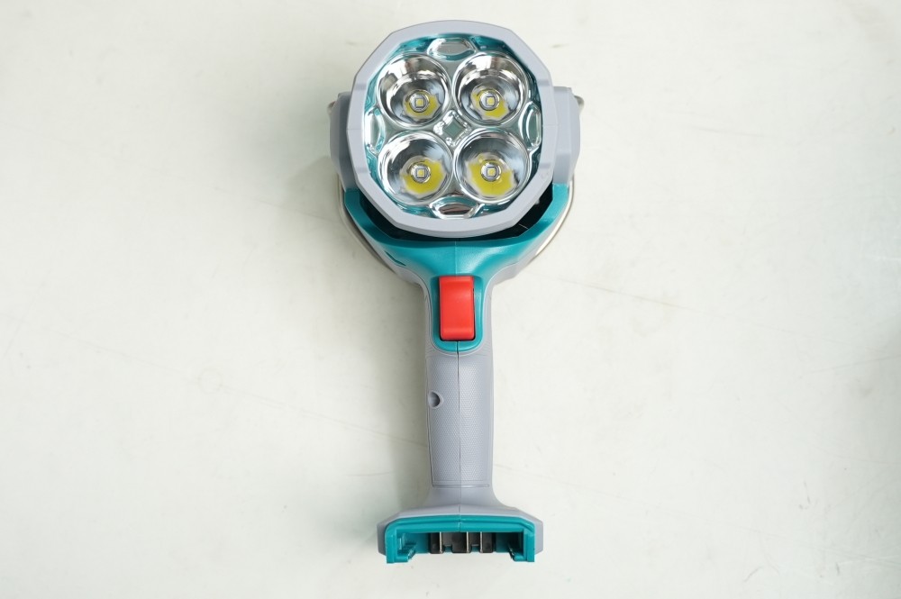 Đèn làm việc dùng pin Total TWLI20881 20V 2000 lm (kèm pin 2.0Ah và sạc)