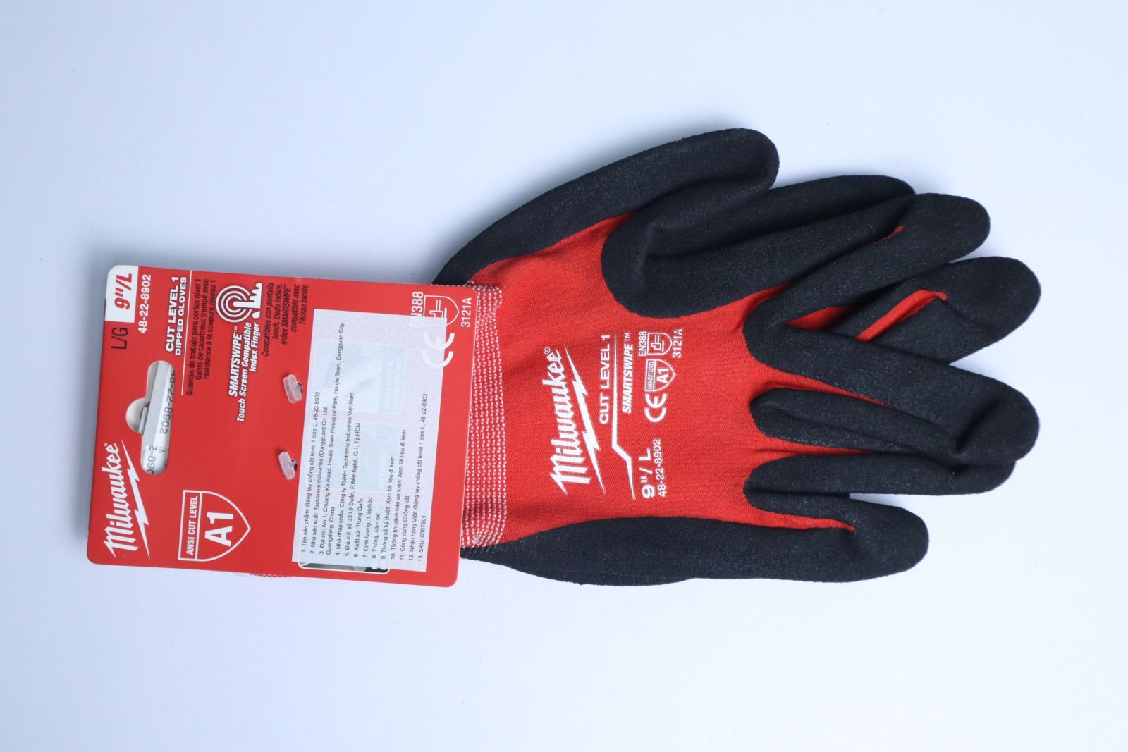 Găng tay chống cắt Milwaukee 48-22-8902 cấp 1 size L – phủ Nitrile, cảm ứng SMARTSWIPE