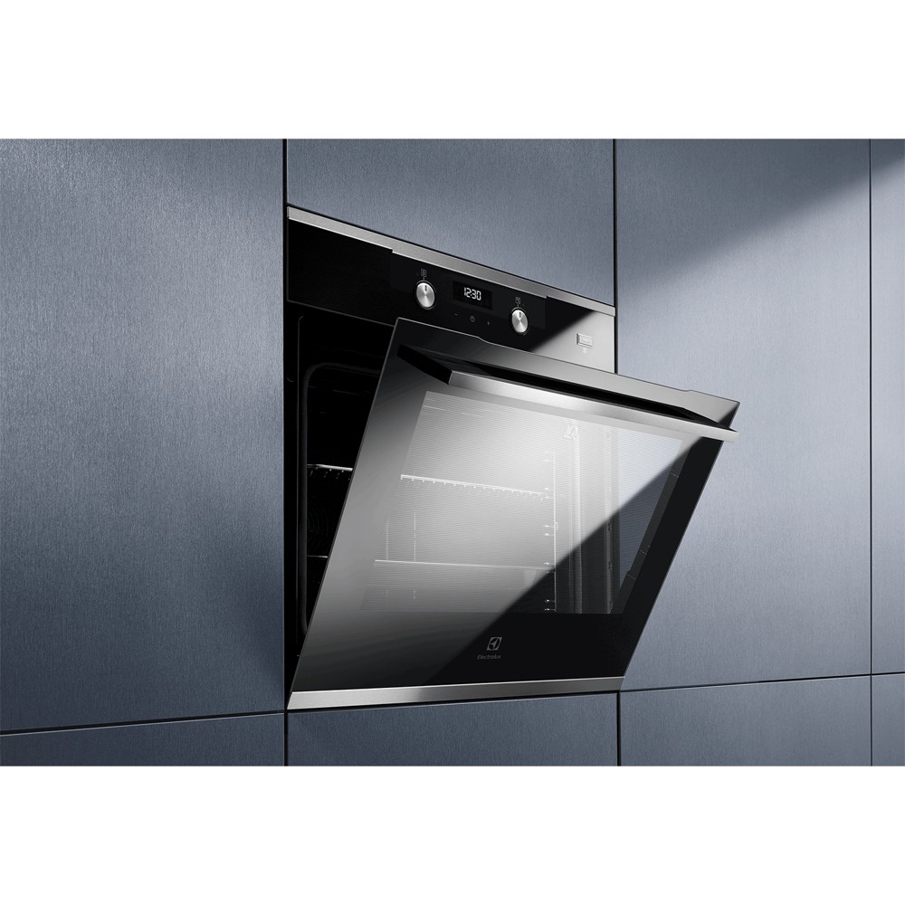 Lò nướng Electrolux âm tủ 60cm UltimateTaste 500 dung tích 71L KODEC75X