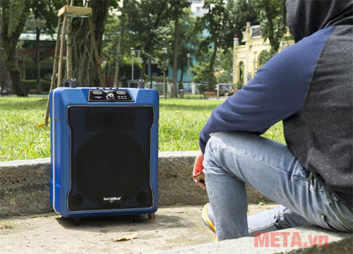 Loa kéo karaoke di động SoundMax M7 kèm 2 micro
