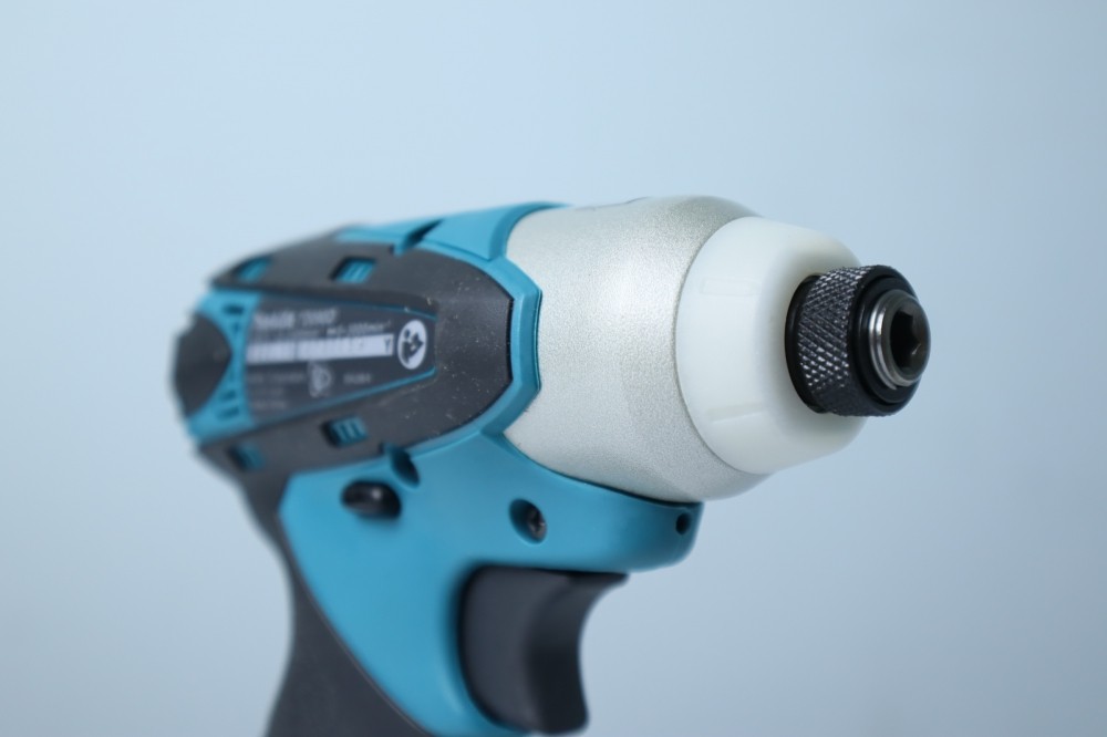 Máy bắt vít dùng pin Makita TD090DZ 10.8V 90 Nm (thân máy, chưa gồm pin và sạc)