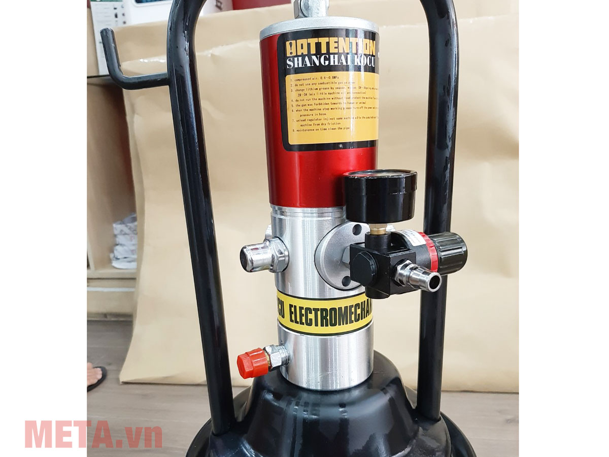 Máy bơm mỡ khí nén Kocu GZ-8 12 lít