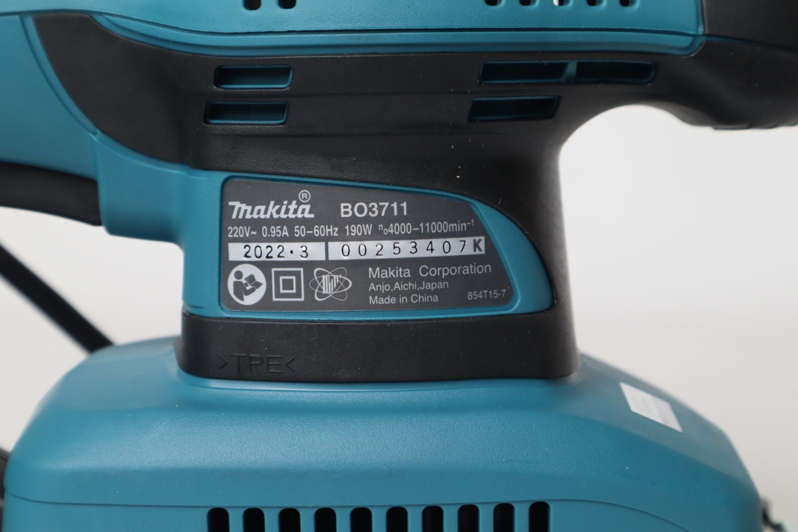 Máy chà nhám rung Makita BO3711 190W