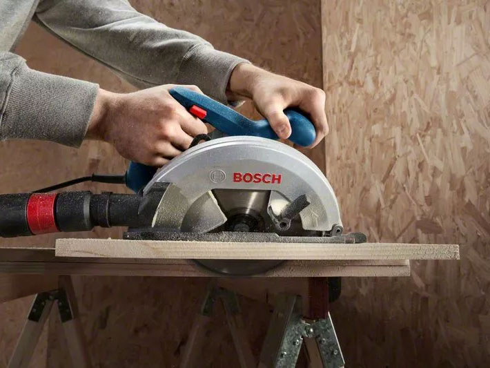 Máy cưa đĩa Bosch GKS 130 06016C30K0