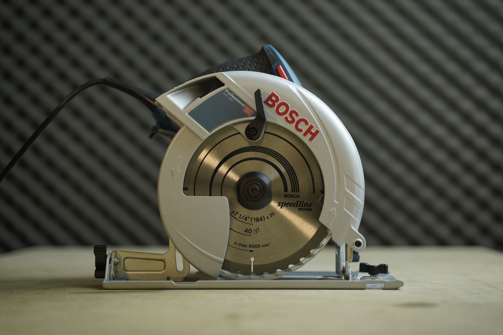 Máy cưa đĩa Bosch GKS 190 1400W lưỡi 184 mm