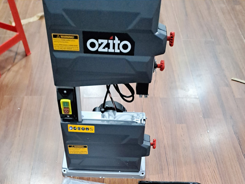 Máy cưa lọng bàn Ozito BSW-2581
