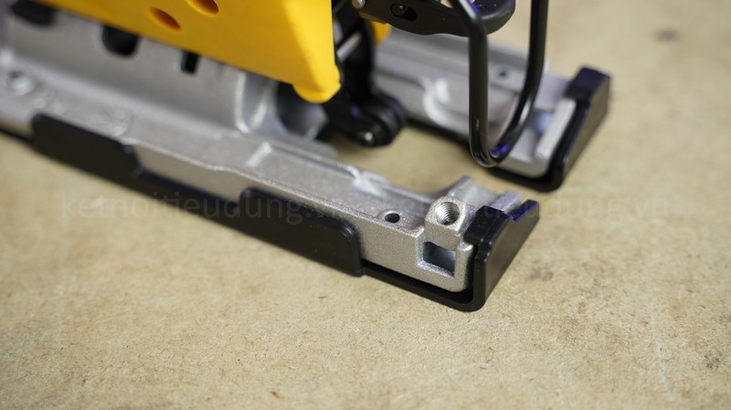 Máy cưa lọng Dewalt DWE349-B1 650W cắt gỗ 75 mm