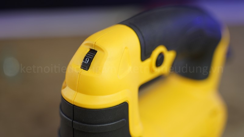 Máy cưa lọng Dewalt DWE349-B1 650W cắt gỗ 75 mm