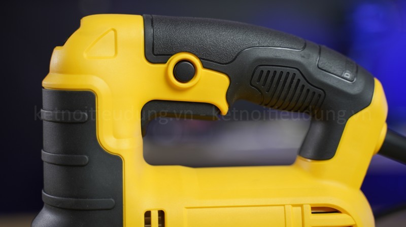 Máy cưa lọng Dewalt DWE349-B1 650W cắt gỗ 75 mm
