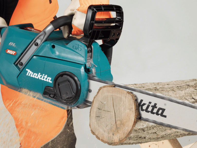 Máy cưa xích dùng pin Makita UC016GZ 40V (chưa pin, sạc)