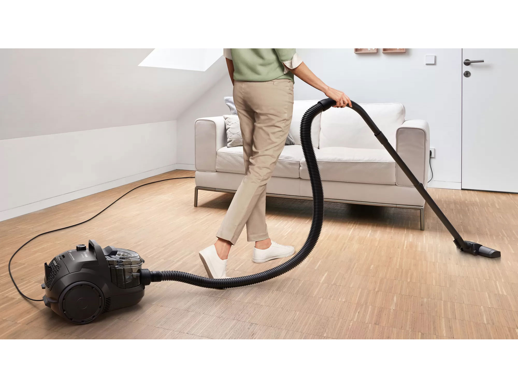 Máy hút bụi Bosch Serie 4 BGS21WX100