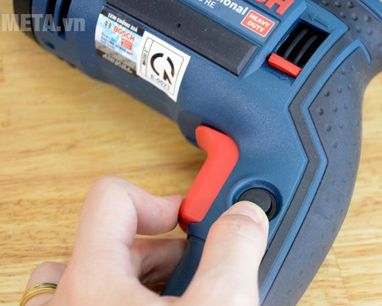 Máy khoan động lực Bosch GSB 13 RE kèm bộ 100 món (06012271K3)