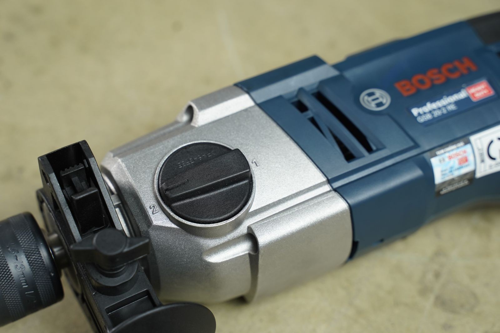 Máy khoan động lực Bosch GSB 20-2RE 800W 2 tốc độ (06011A21K1)