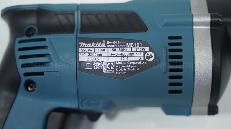 Máy khoan động lực Makita M8101B 710W khoan bê tông 16 mm