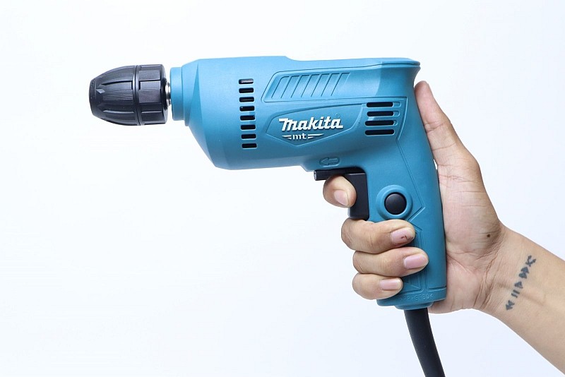 Máy khoan Makita M0601B 400W đầu kẹp 10 mm