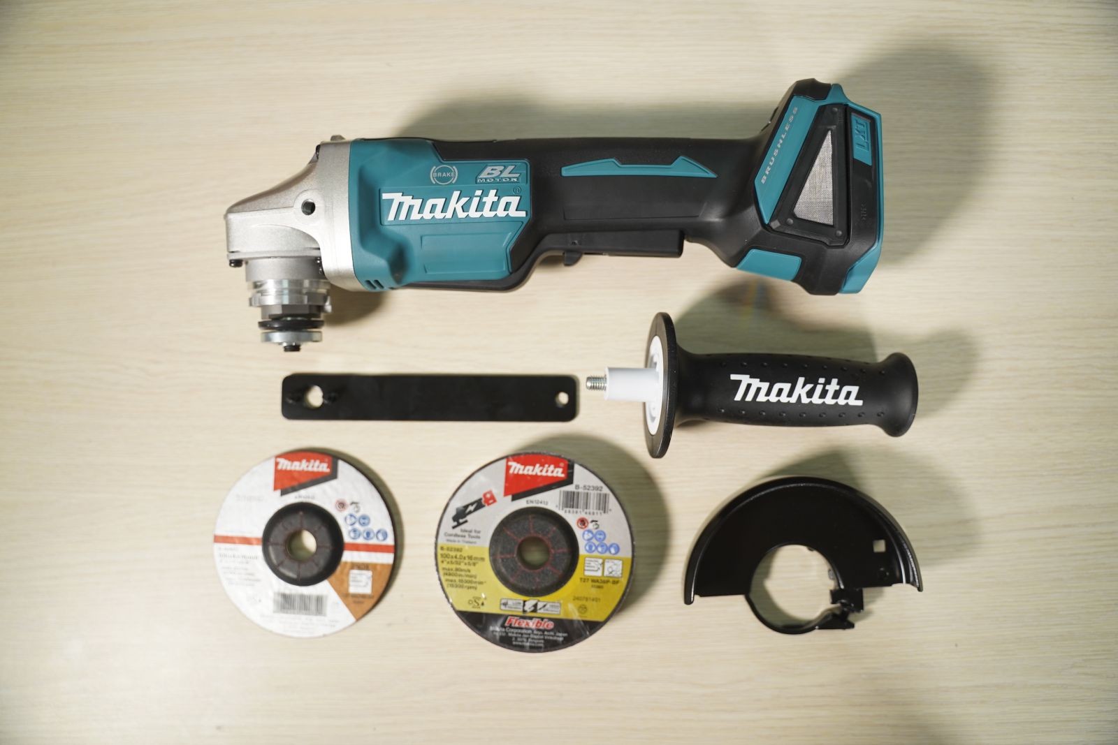Máy mài góc dùng pin Makita DGA408ZX1 18V 100 mm (chưa kèm pin, sạc)