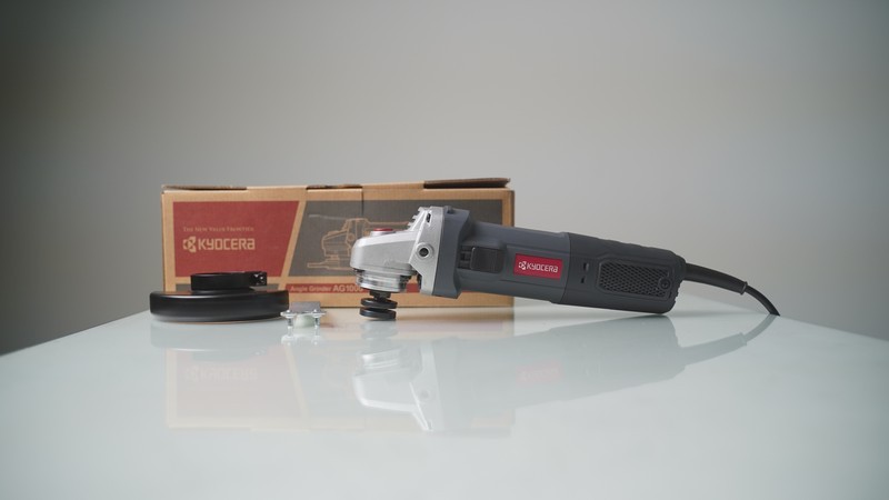 Máy mài góc Kyocera AG1000 900 W đá 100 mm