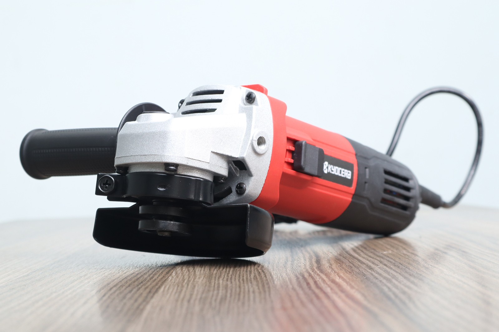 Máy mài góc Kyocera G-650 650W đĩa 100 mm