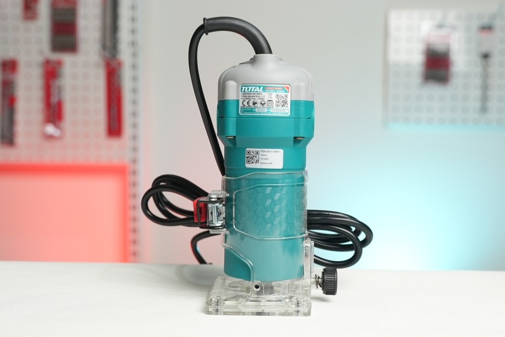 Máy phay gỗ cầm tay Total TLT6001 600W