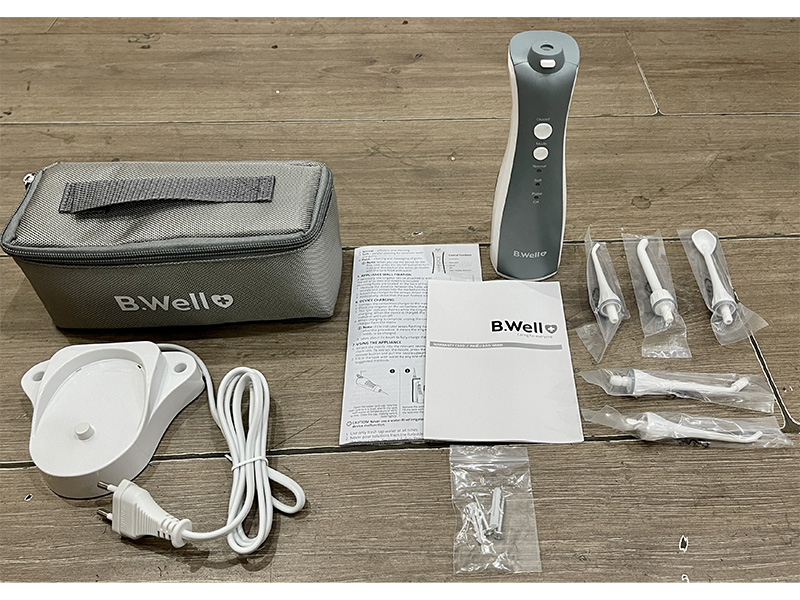 Máy tăm nước cầm tay B.Well Swiss WI-912