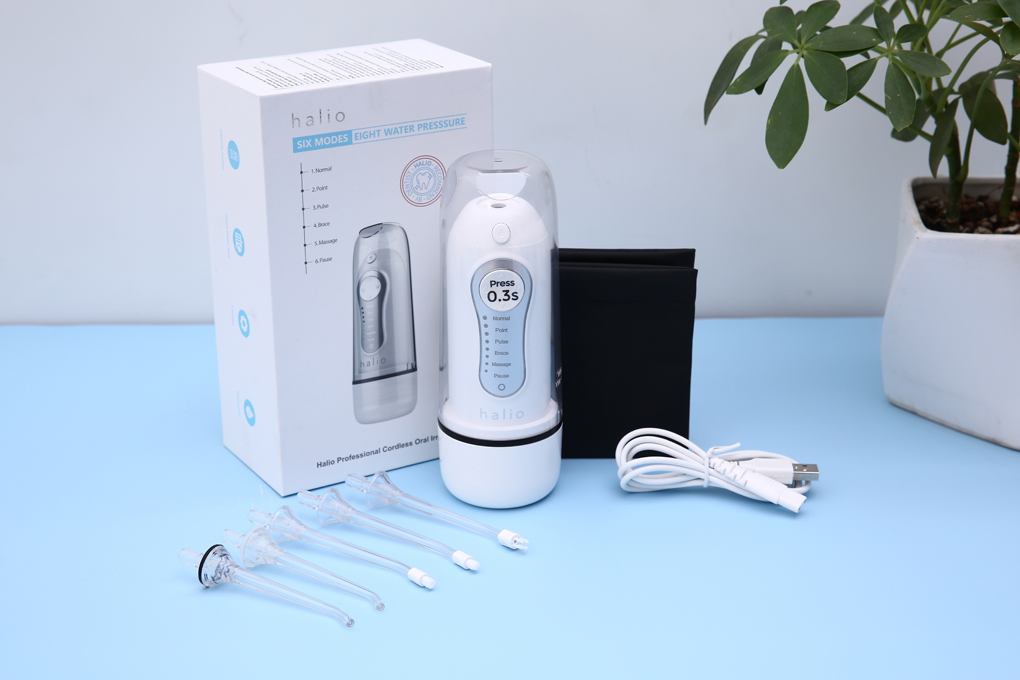 Máy tăm nước cầm tay Halio Professional Cordless Oral Irrigator