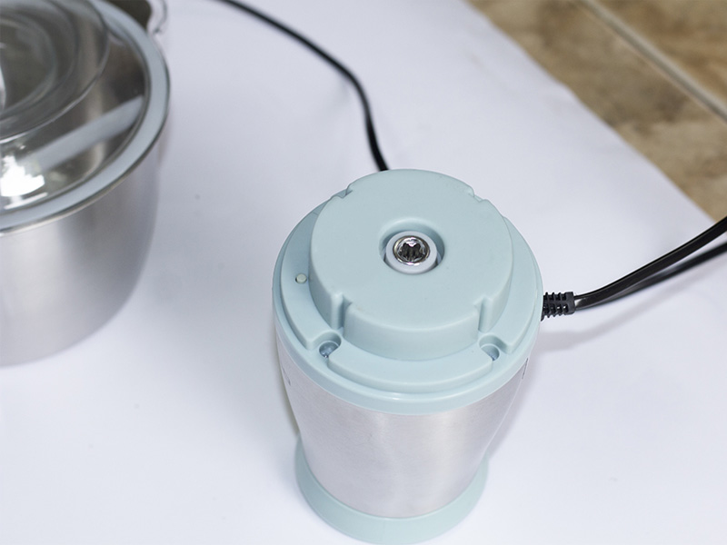 Máy xay thịt Chefman CM-822i