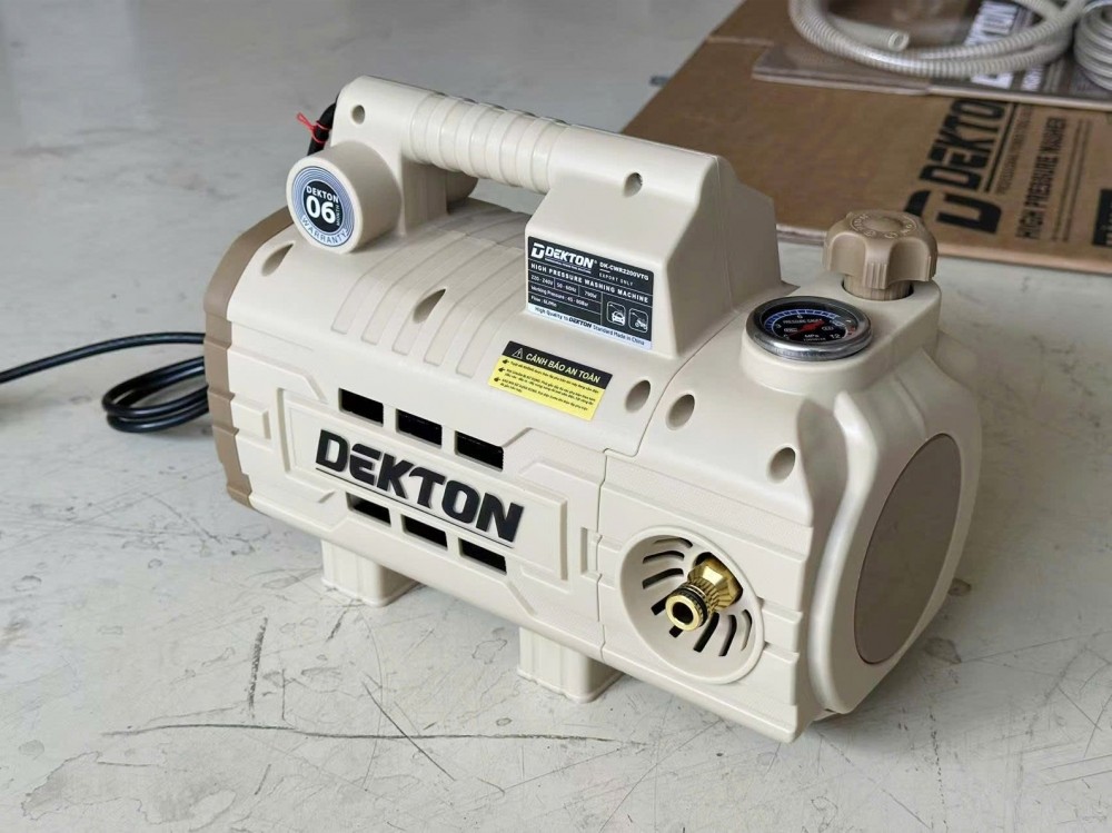 Máy xịt rửa áp lực Dekton DK-CWR2200VTG 790 W