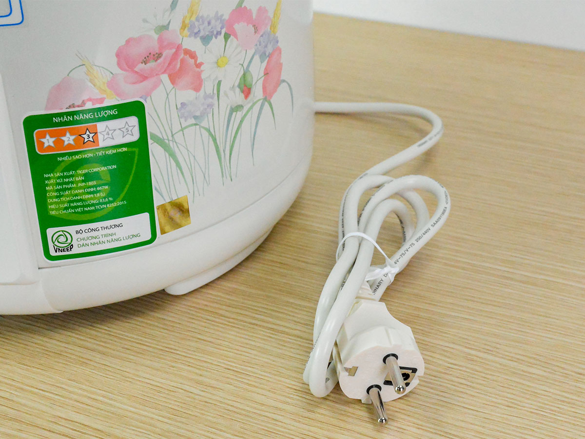 Nồi cơm điện cơ Tiger JNP-1803 1,8 lít