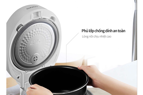 Nồi cơm điện tử Cuckoo CR-0675F 1,08 lít màu trắng
