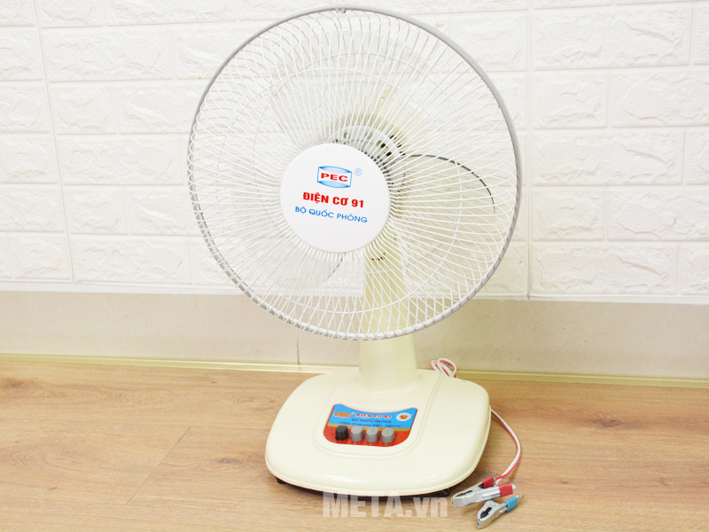 Quạt bàn ắc quy Điện Cơ 91 QB-300/AQT (chưa kèm ắc quy)