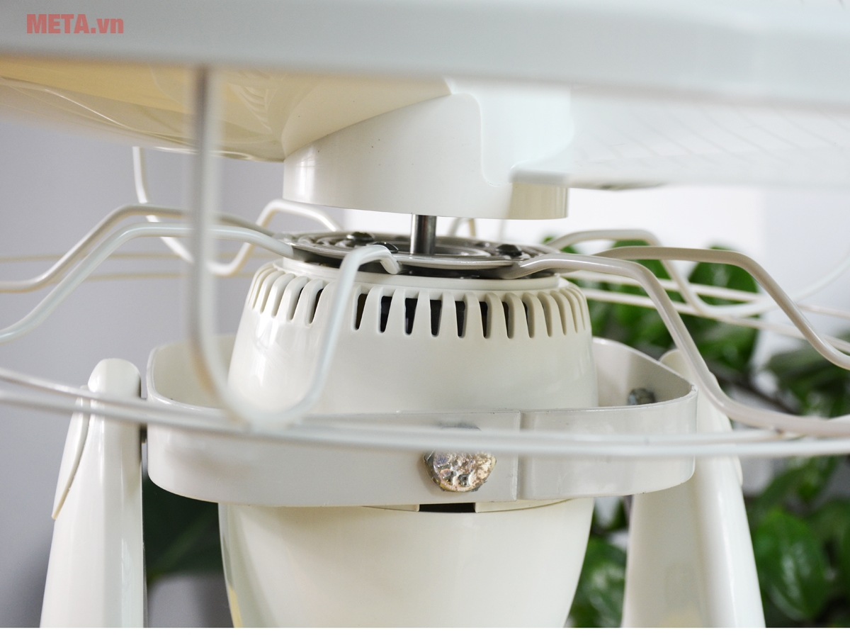 Quạt đảo trần Hatari HT-C16R1 có điều khiển từ xa