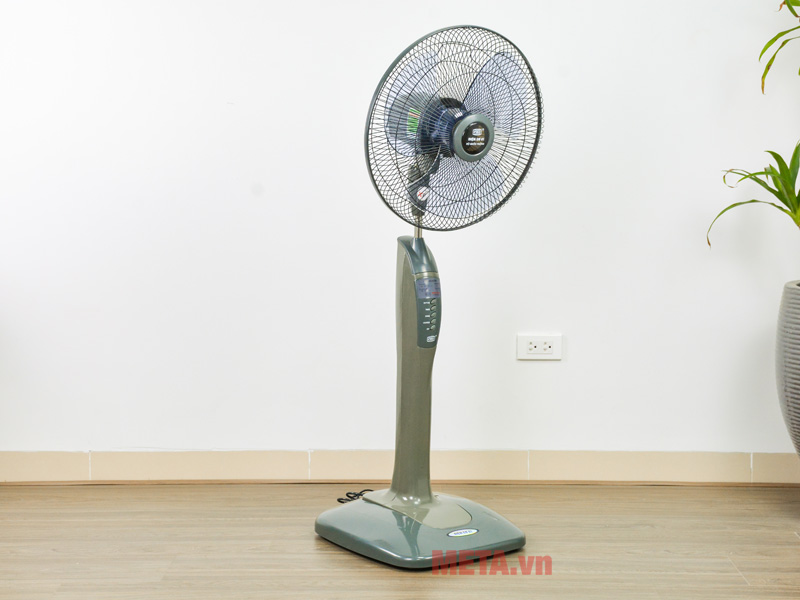 Quạt đứng điều khiển từ xa Điện Cơ 91 QĐ-KMA