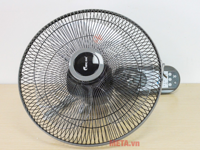 Quạt treo tường Ching Hai W615A có điều khiển
