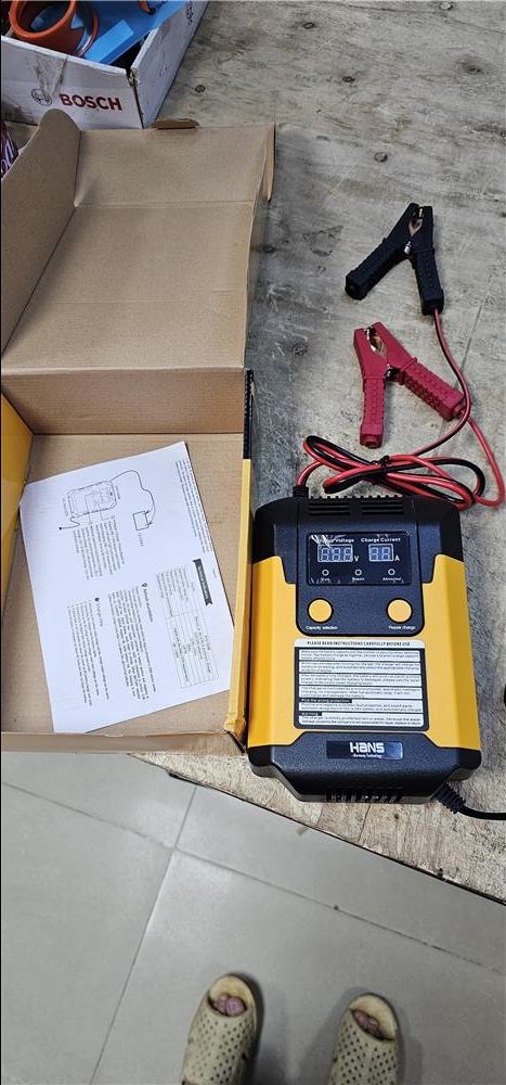 Sạc bình ắc quy tự động Hans A10-1224 10A 12V–24V
