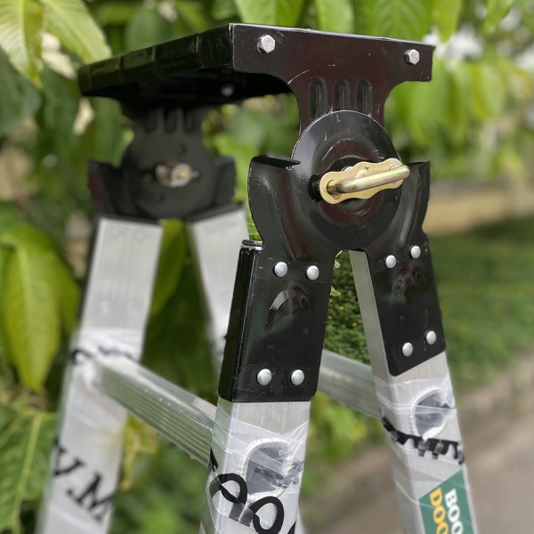 Thang nhôm chữ A Boodoor HM25 cao 2,5 m 7 bậc, tải 120 kg